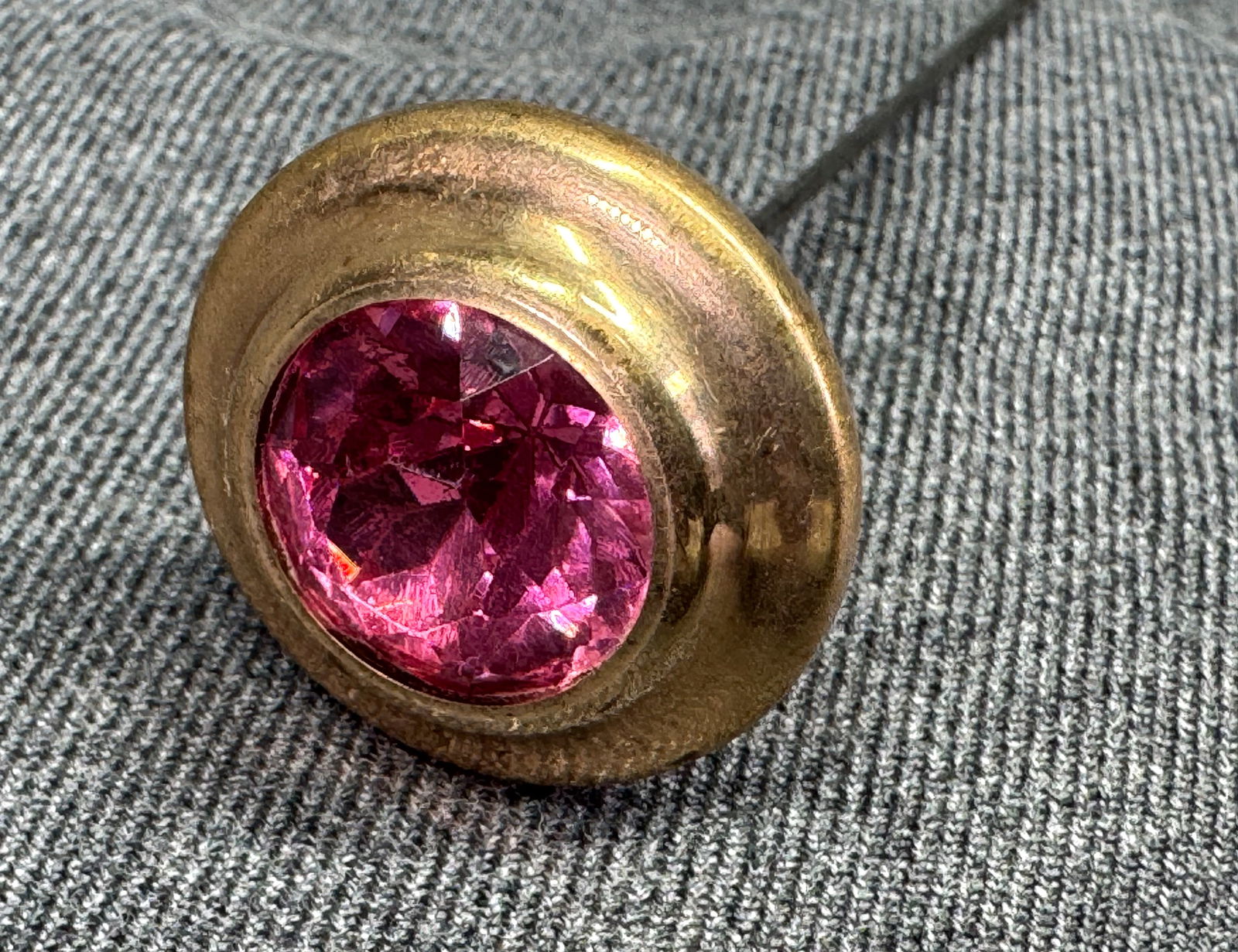 Antique Edwardian pink crystal gold-filled hat pin: IN HOUSE FLAT SHIPPING & HANDLING COST WITHIN ALL THE U.S. : $7 To bypass LiveShipping, and use our In-House shipping service for $7 or shipping combined for multiple lots, please select “Arrange Yo