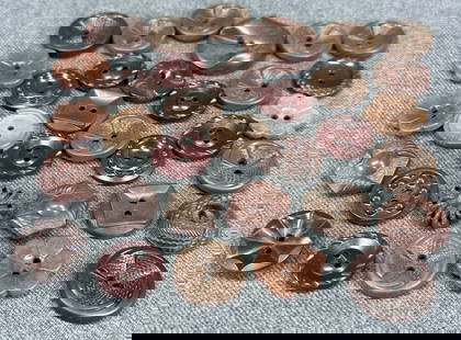 Vintage brown assorted plastic buttons. Most flowers Lot of  32 .: Vintage brown assorted plastic buttons. Most flowers Lot of 32 . For measures please refer to the pictures taken with a measuring tape. IN HOUSE Estimated* shipping and handling cost within the U.S. :