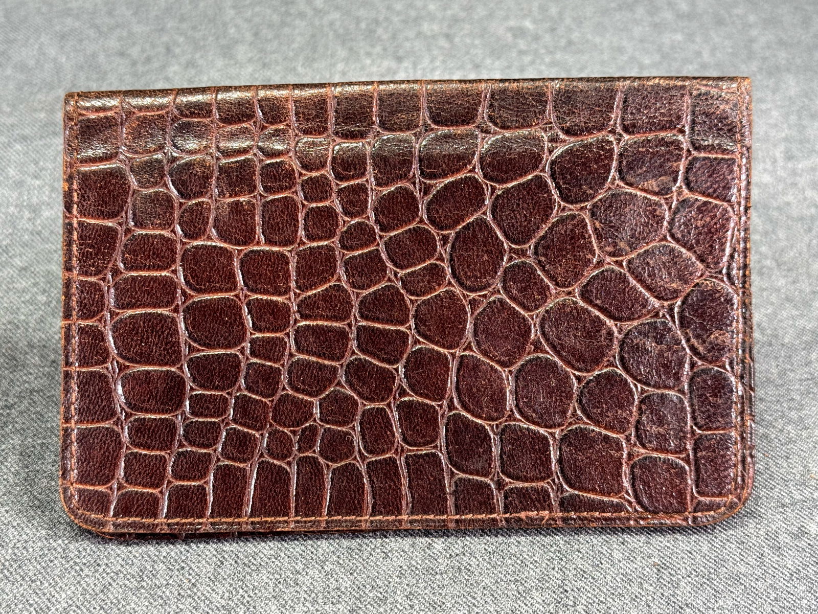 Antique embossed croc pattern genuine brown document cover or holder (1 of 7)