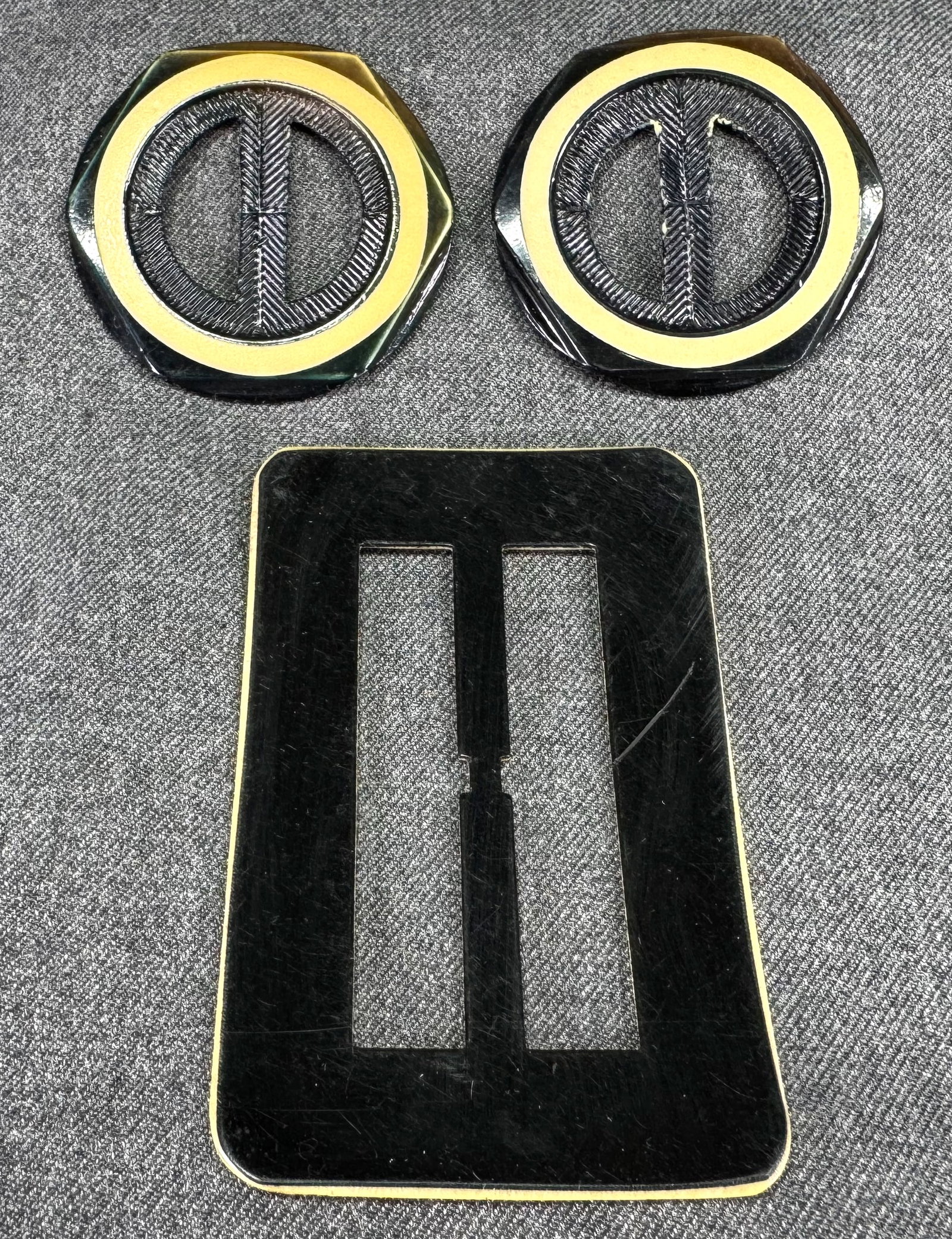 Antique art deco black & creamy celluloid belt buckles, sliders: Antique art deco black & creamy celluloid belt buckles, sliders . For measures please refer to the pictures taken with a measuring tape. IN HOUSE Estimated* shipping and handling cost within the U.S. 