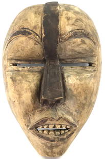 African Woyo DRC and Angola Mask. Carved wood: African Woyo, DRC and Angola, Mask. Carved wood. It measures 13 1/4 inches long and 9 1/4 inches widest Weight: 1 Lb 8 Oz This is a NO RESERVE AUCTION: there are no hidden or confidential reserves, al