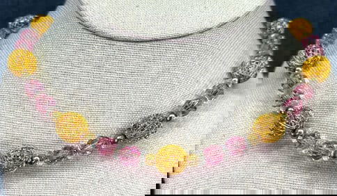 Vintage clear and rose crystals filigree gold-toned beaded necklace. Chain string