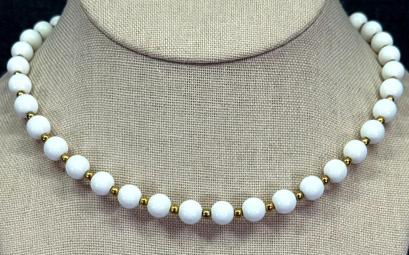 Vintage Monet white plastic & gold-toned beaded necklace: IN HOUSE FLAT SHIPPING & HANDLING COST WITHIN ALL THE U.S. : $7 To bypass LiveShipping, and use our In-House shipping service for $7 or shipping combined for multiple lots, please select “Arrange Yo