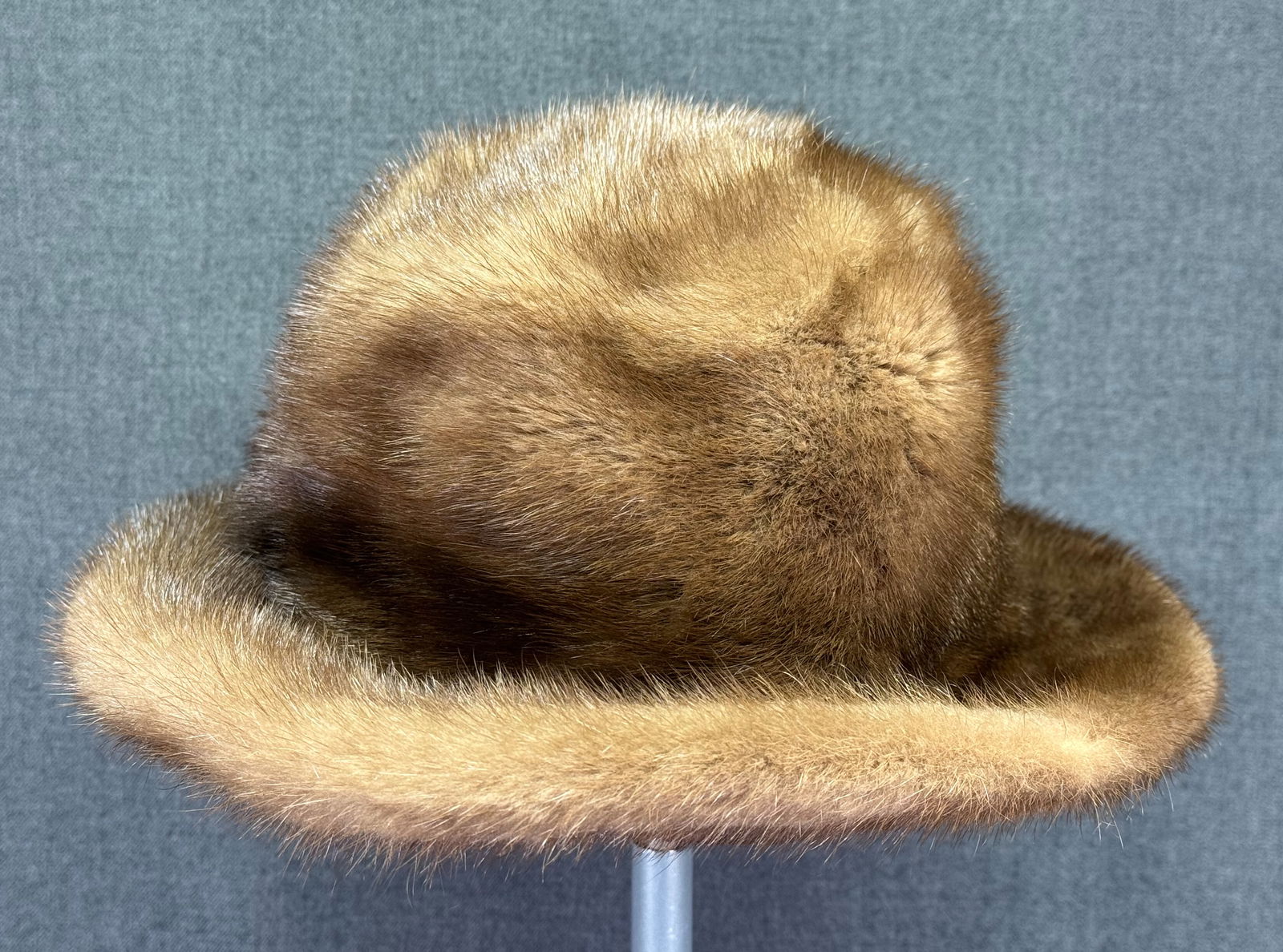 Vintage Millinery Saloon Marshall Fields & Co Mink Hat: IN HOUSE FLAT SHIPPING & HANDLING COST WITHIN ALL THE U.S. : $10 To bypass LiveShipping, and use our In-House shipping service for $10 or shipping combined for multiple lots, please select “Arrange