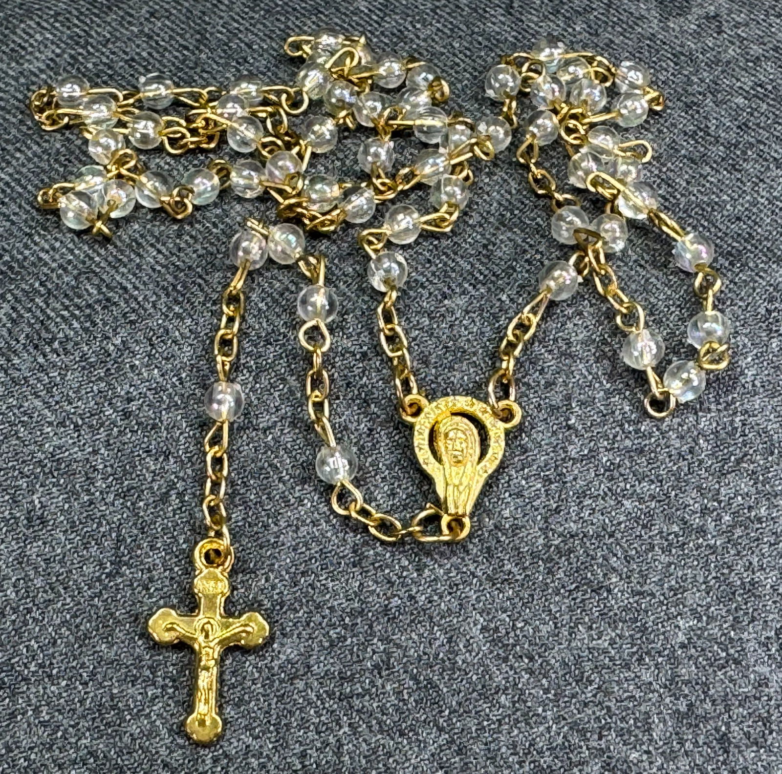 Vintage Italian iridescent clear lucite beads goldtone metal rosary: IN HOUSE FLAT SHIPPING & HANDLING COST WITHIN ALL THE U.S. : $7 To bypass LiveShipping, and use our In-House shipping service for $7 or shipping combined for multiple lots, please select “Arrange Yo