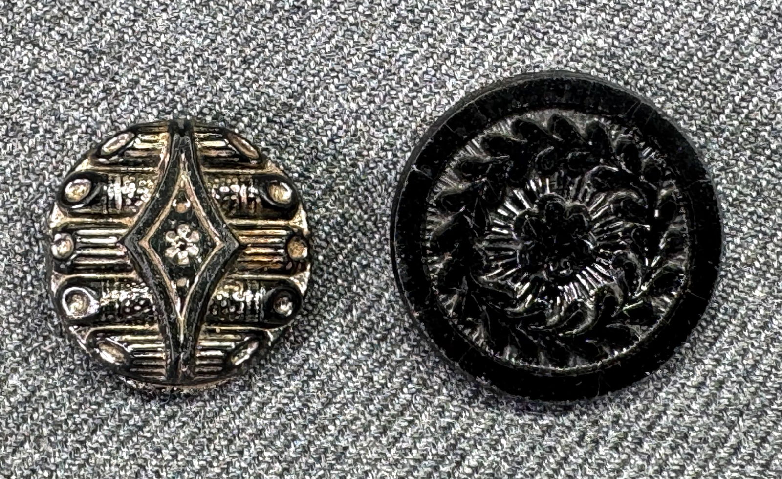 Antique Victorian assorted mourning black glass buttons. Lot of 2 (1 of 4)
