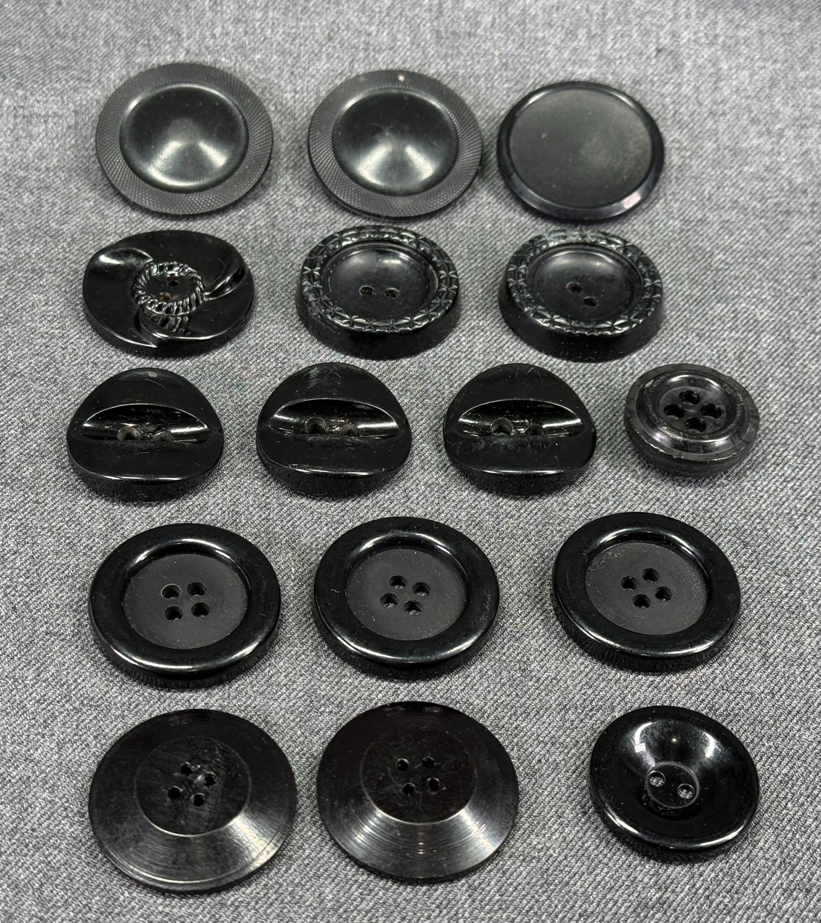 Vintage black celluloid, plastic, galalith buttons. Lot of 15: IN HOUSE FLAT SHIPPING & HANDLING COST WITHIN ALL THE U.S. : $7 To bypass LiveShipping, and use our In-House shipping service for $7 or shipping combined for multiple lots, please select “Arrange Yo