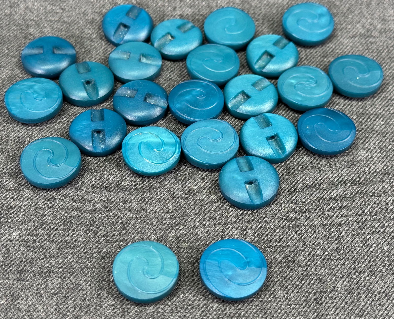 Vintage teal plastic buttons. Lot of 24: IN HOUSE FLAT SHIPPING & HANDLING COST WITHIN ALL THE U.S. : $7 To bypass LiveShipping, and use our In-House shipping service for $7 or shipping combined for multiple lots, please select “Arrange Yo