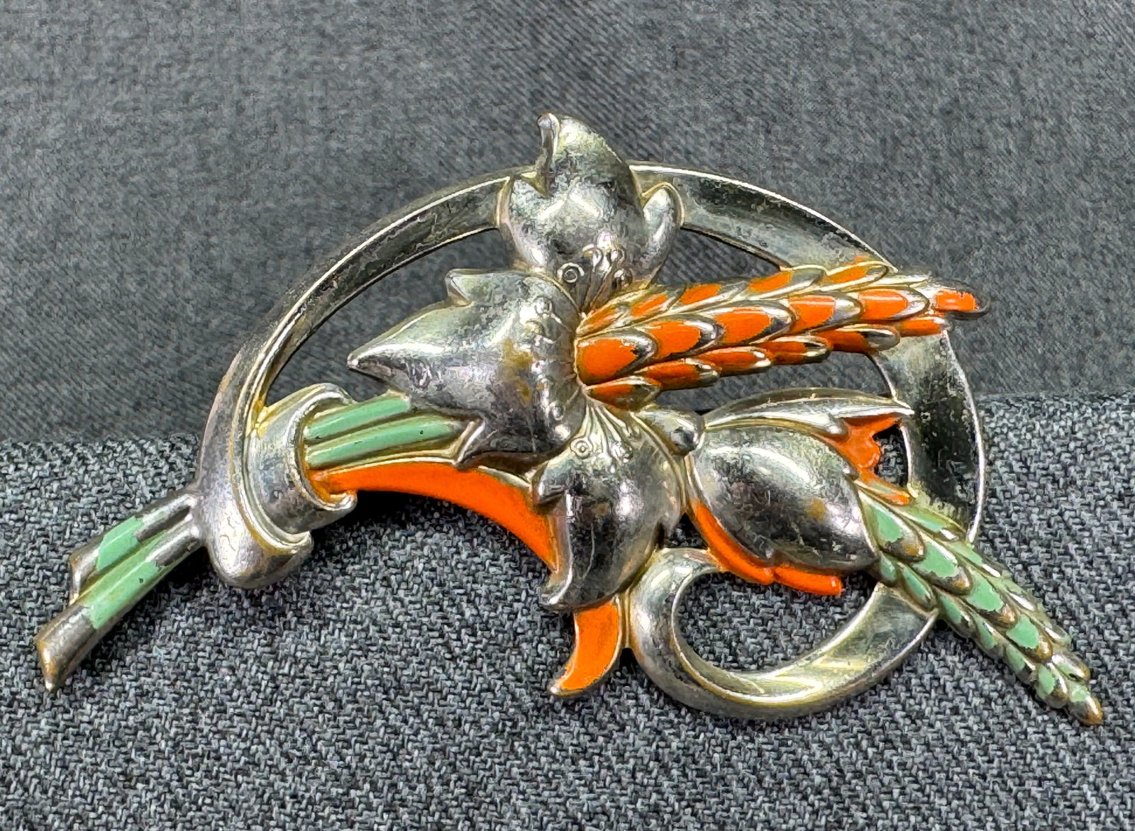 Antique Czech art deco enamel silver-toned flowers brooch pin: IN HOUSE FLAT SHIPPING & HANDLING COST WITHIN ALL THE U.S. : 7 To bypass LiveShipping, and use our In-House shipping service for 7 or shipping combined for multiple lots, please select “Arrange