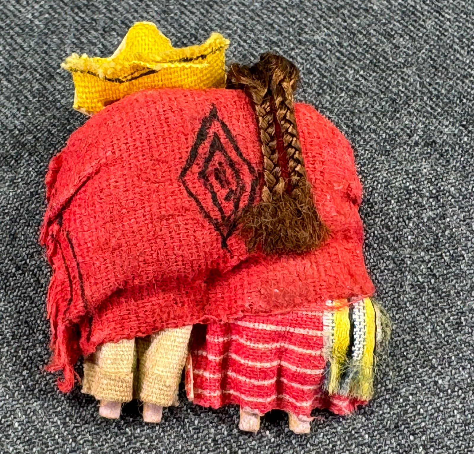 Vintage Mexican folk art hair braids, fabric couple brooch pin: IN HOUSE FLAT SHIPPING & HANDLING COST WITHIN ALL THE U.S. : 7 To bypass LiveShipping, and use our In-House shipping service for 7 or shipping combined for multiple lots, please select “Arrange