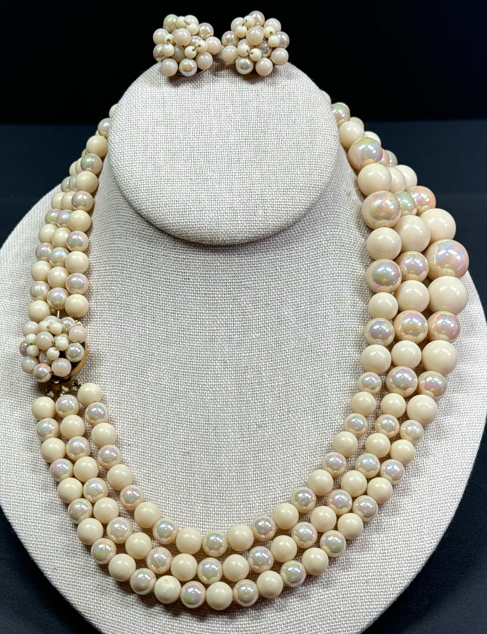 Vintage Japanese beige & iridescent plastic 3 strands collar necklace and clip earrings.: IN HOUSE FLAT SHIPPING & HANDLING COST WITHIN ALL THE U.S. : 7 To bypass LiveShipping, and use our In-House shipping service for 7 or shipping combined for multiple lots, please select “Arrange
