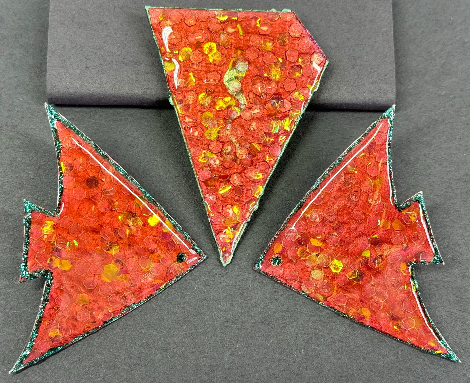 Vintage OOAK artisan glitter confetti inlaid resin pin brooch & big fish earrings.: IN HOUSE FLAT SHIPPING & HANDLING COST WITHIN ALL THE U.S. : 7 To bypass LiveShipping, and use our In-House shipping service for 7 or shipping combined for multiple lots, please select “Arrange