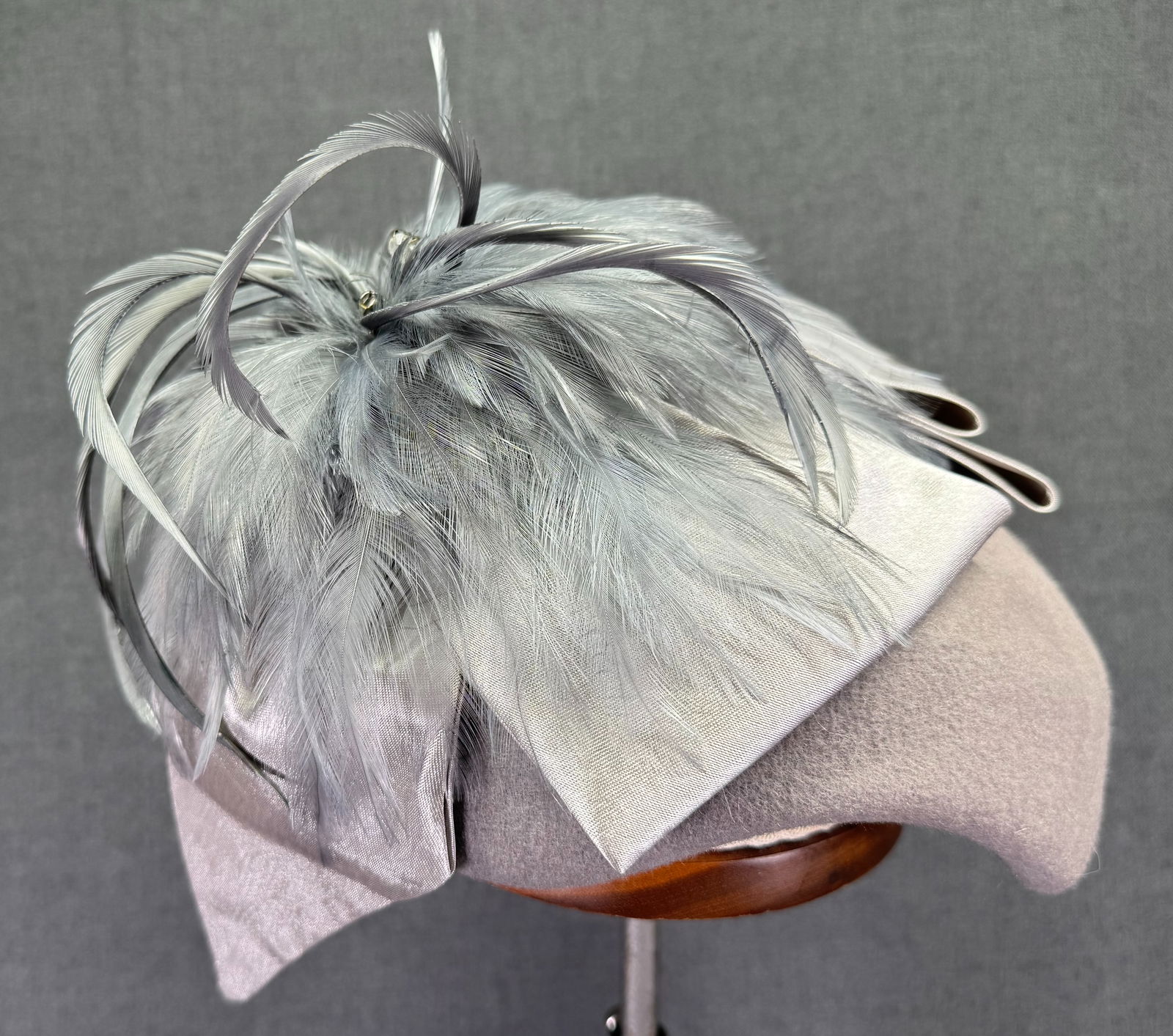 KaKy Co ribbons, feathered and jeweled gray adjustable hat: IN HOUSE FLAT SHIPPING & HANDLING COST WITHIN ALL THE U.S. : 9 To bypass LiveShipping, and use our In-House shipping service for 9 or shipping combined for multiple lots, please select “Arrange