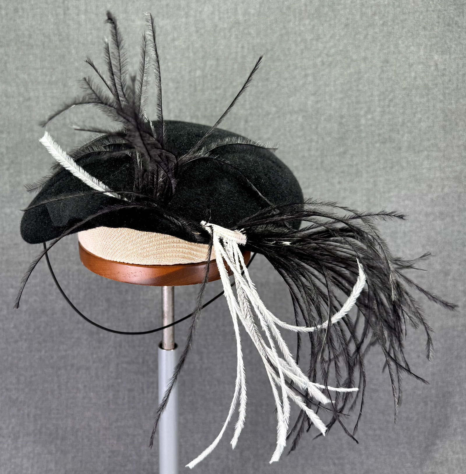 Vintage Angiolo Frasconi for Neiman Marcus feathered black felt hat. Made in Italy: IN HOUSE FLAT SHIPPING & HANDLING COST WITHIN ALL THE U.S. : 12 To bypass LiveShipping, and use our In-House shipping service for 12 or shipping combined for multiple lots, please select “Arrang