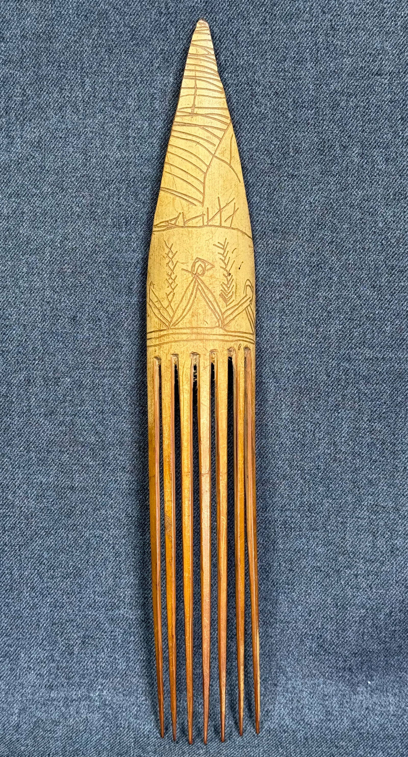 Papua New Guinea Comb. Carved and decorated bamboo.: IN HOUSE FLAT SHIPPING & HANDLING COST WITHIN ALL THE U.S. : 10 To bypass LiveShipping, and use our In-House shipping service for 10 or shipping combined for multiple lots, please select “Arrang
