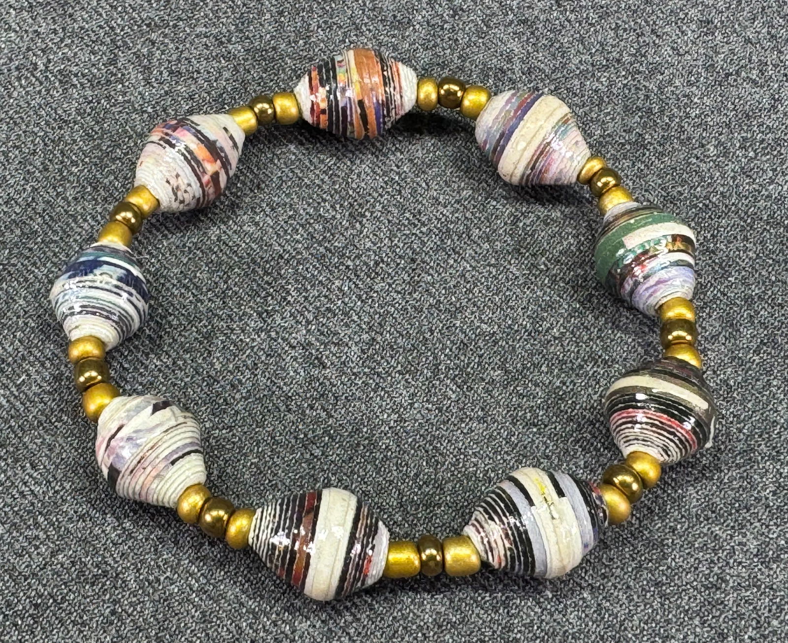 Vintage African paper & glass beads elastic bracelet: IN HOUSE FLAT SHIPPING & HANDLING COST WITHIN ALL THE U.S. : 7 To bypass LiveShipping, and use our In-House shipping service for 7 or shipping combined for multiple lots, please select “Arrange