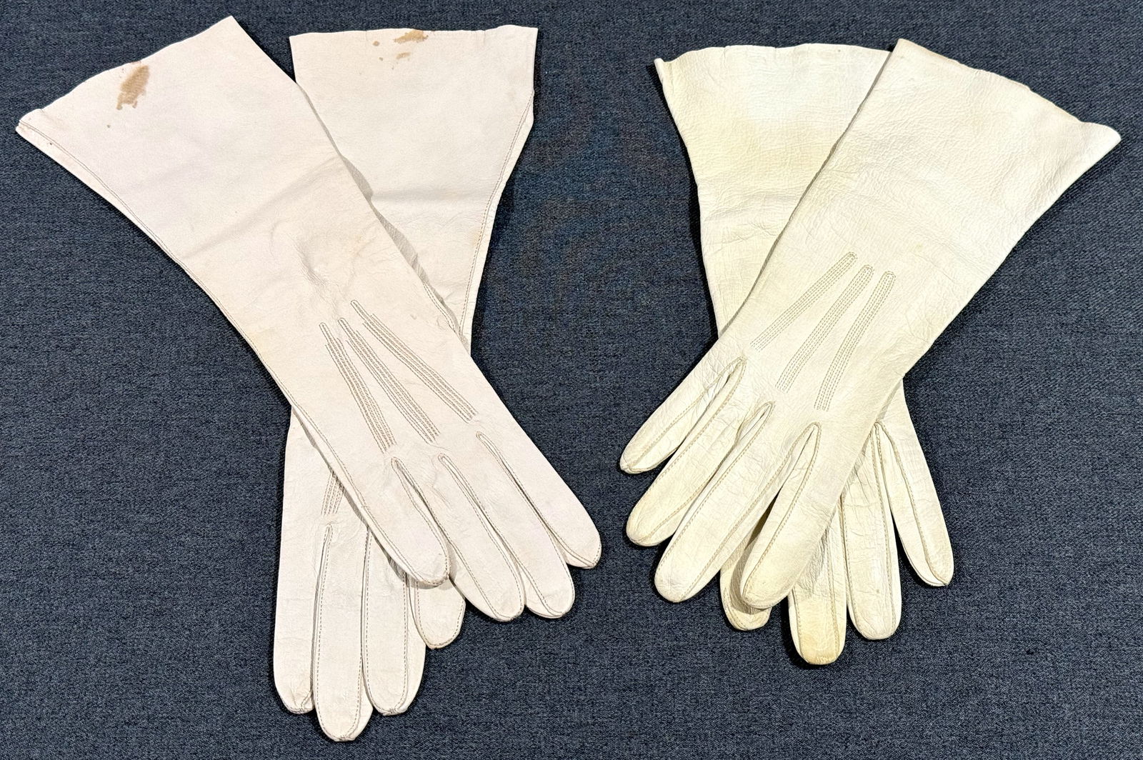 Vintage Oberon Paris Made in France genuine leather gloves Size 6 1/2 Lot of 2: IN HOUSE FLAT SHIPPING & HANDLING COST WITHIN ALL THE U.S. : 7 To bypass LiveShipping, and use our In-House shipping service for 7 or shipping combined for multiple lots, please select “Arrange