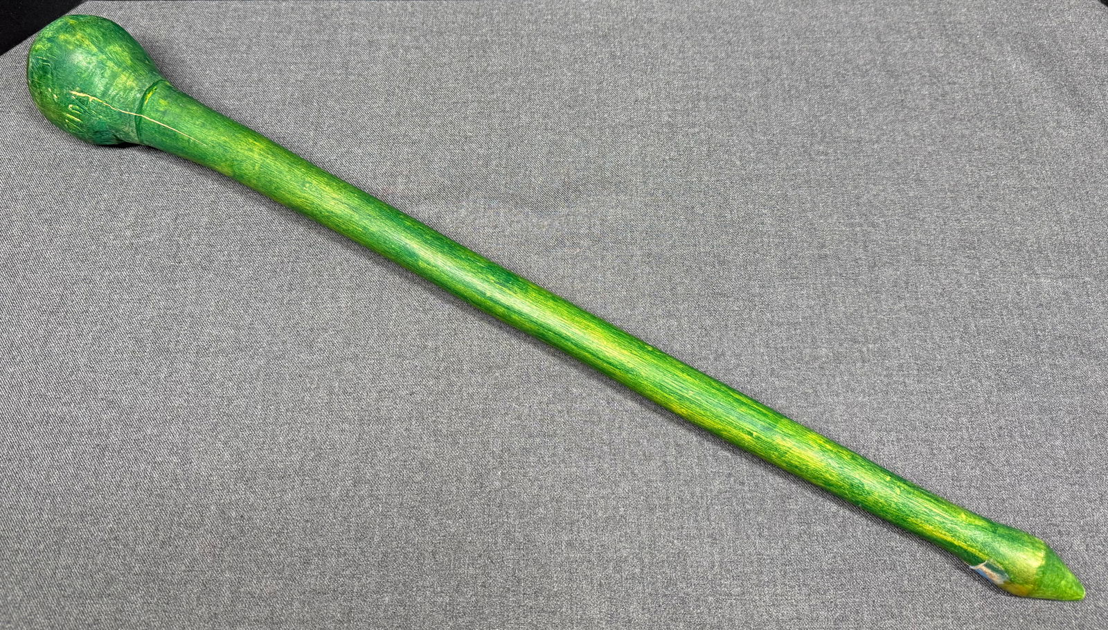 African Kenya Knobkerrie. Carved and painted wood.: IN HOUSE FLAT SHIPPING & HANDLING COST WITHIN ALL THE U.S. : 24 To bypass LiveShipping, and use our In-House shipping service for 24 or shipping combined for multiple lots, please select “Arrang