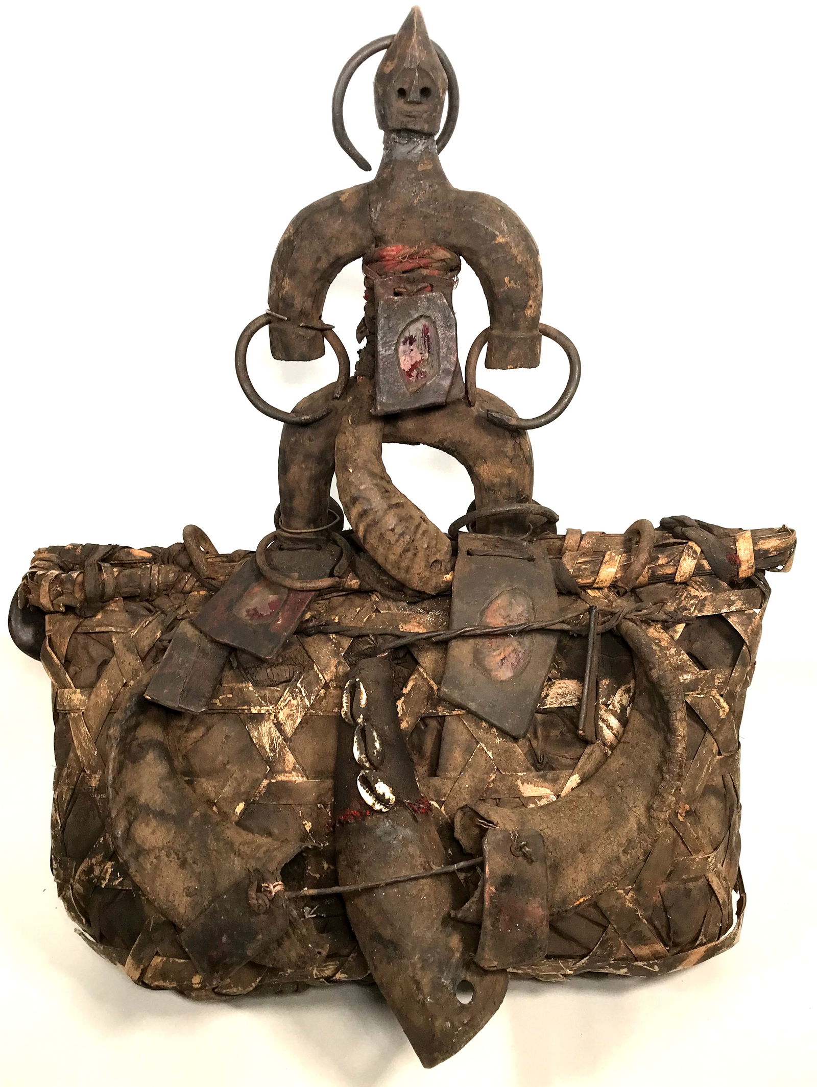 African Dowayo Cameroon Reliquary? Basket / Container.: IN HOUSE FLAT SHIPPING & HANDLING COST WITHIN ALL THE U.S. : 39 To bypass LiveShipping, and use our In-House shipping service for 39 or shipping combined for multiple lots, please select “Arrang