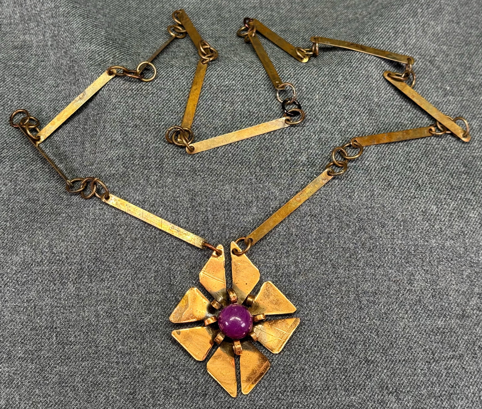 Vintage 60s artisan crafted lucite bead copper flower pendant linked chain necklace: IN HOUSE FLAT SHIPPING & HANDLING COST WITHIN ALL THE U.S. : $7 To bypass LiveShipping, and use our In-House shipping service for $7 or shipping combined for multiple lots, please select “Arrange Yo