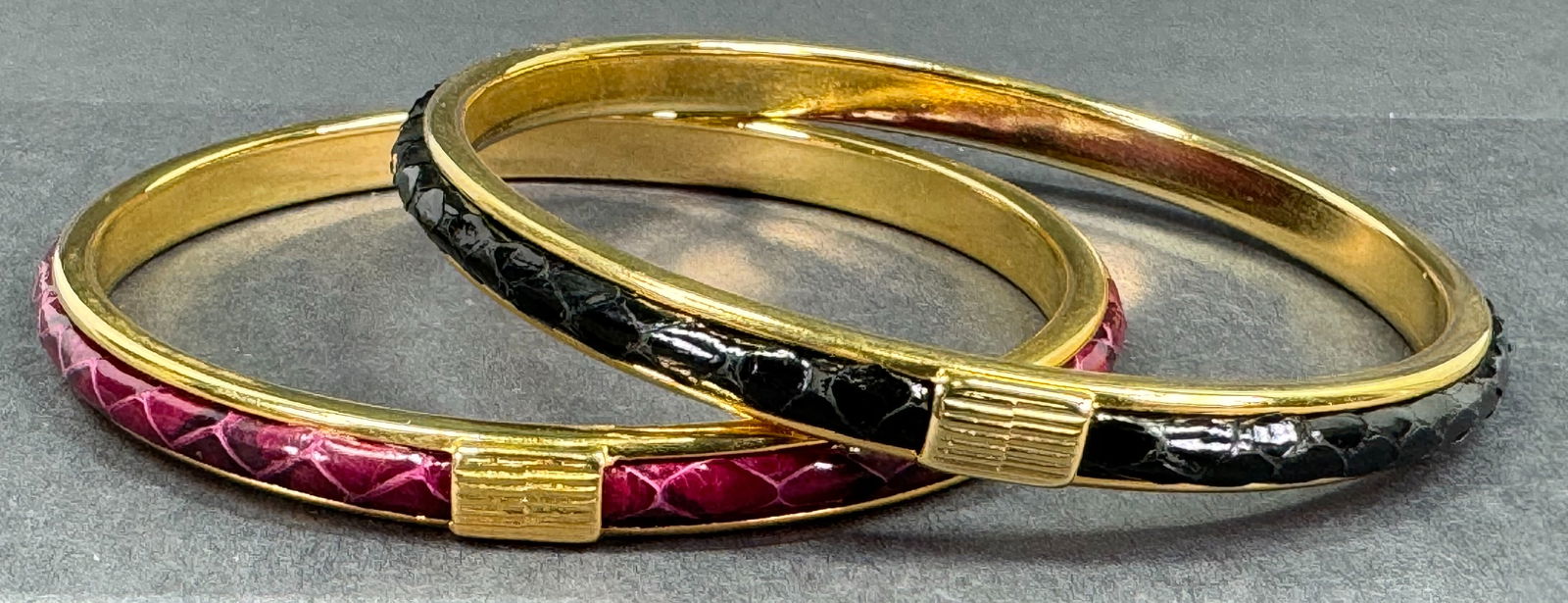 Vintage Sca Tel Italy burgundy and black goldtone metal bracelet bangles. (1 of 13)