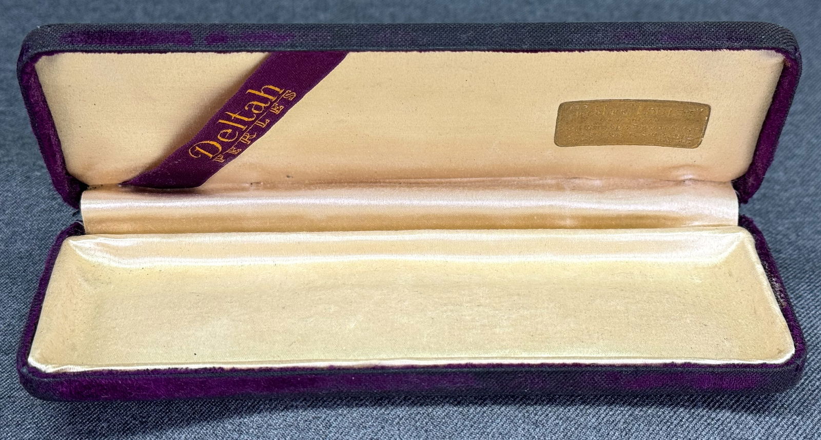 Antique Deltah Pearls Necklace Louise L Heller & Son Paris NY Jewelry Box. Empty (1 of 10)