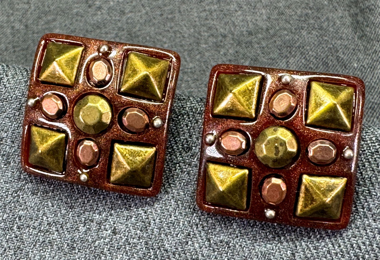 Vintage inlay metal beads glitter resin stud earrings (1 of 4)