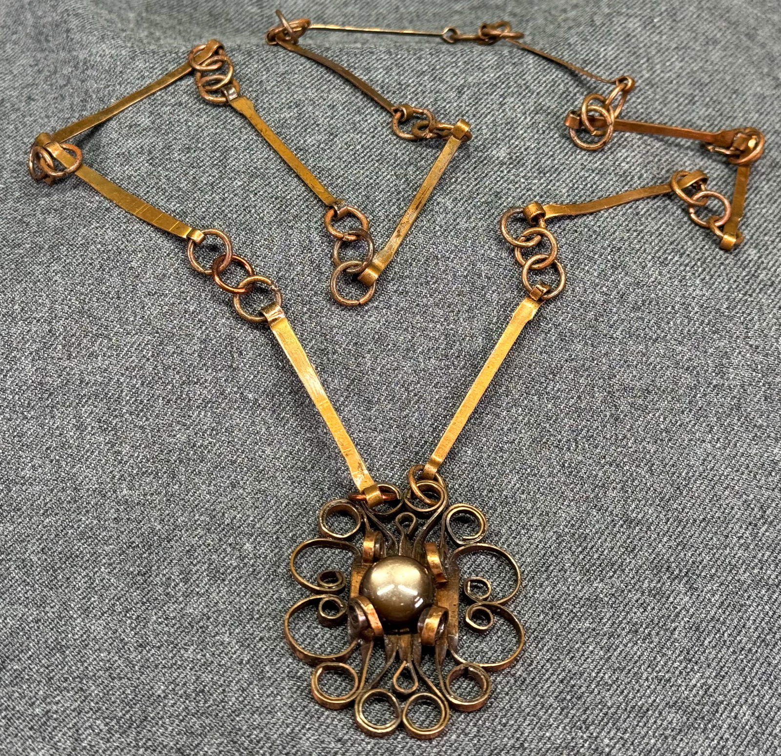 Vintage 60s artisan crafted lucite bead copper flower pendant linked chain necklace (1 of 5)
