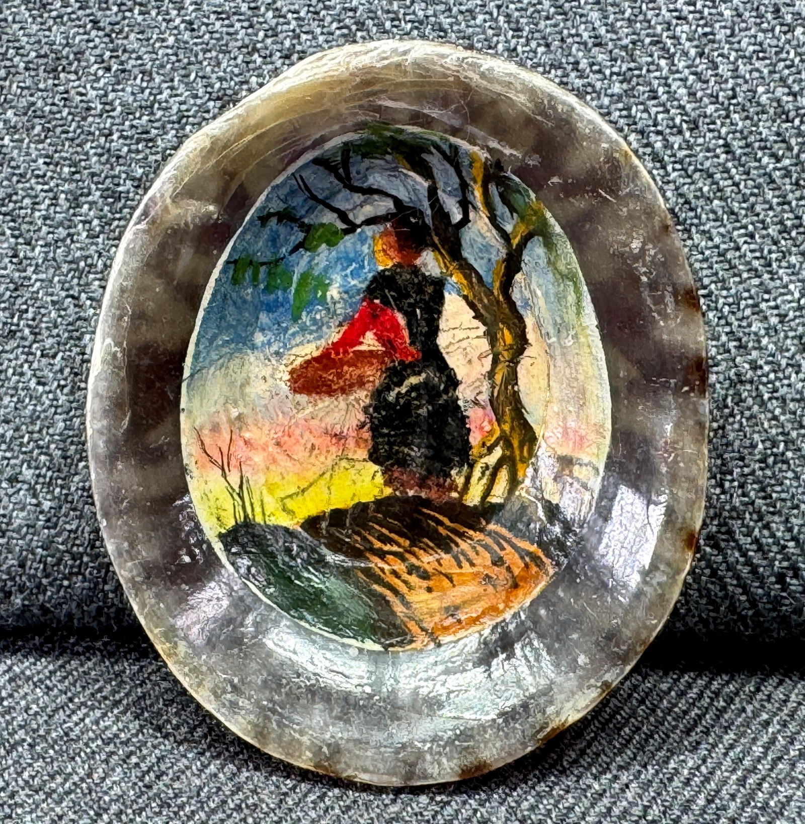 Vintage folk art hand painted figural on limpet shell brooch pin (1 of 4)