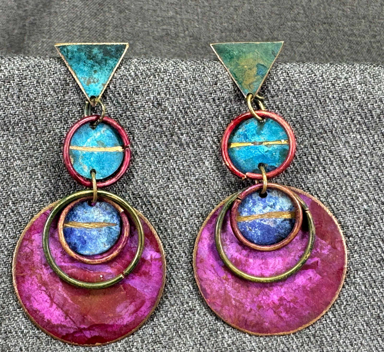 Vintage boho painted plum & teal brass dangles hook earrings: IN HOUSE FLAT SHIPPING & HANDLING COST WITHIN ALL THE U.S. : $7 To bypass LiveShipping, and use our In-House shipping service for $7 or shipping combined for multiple lots, please select “Arrange Yo