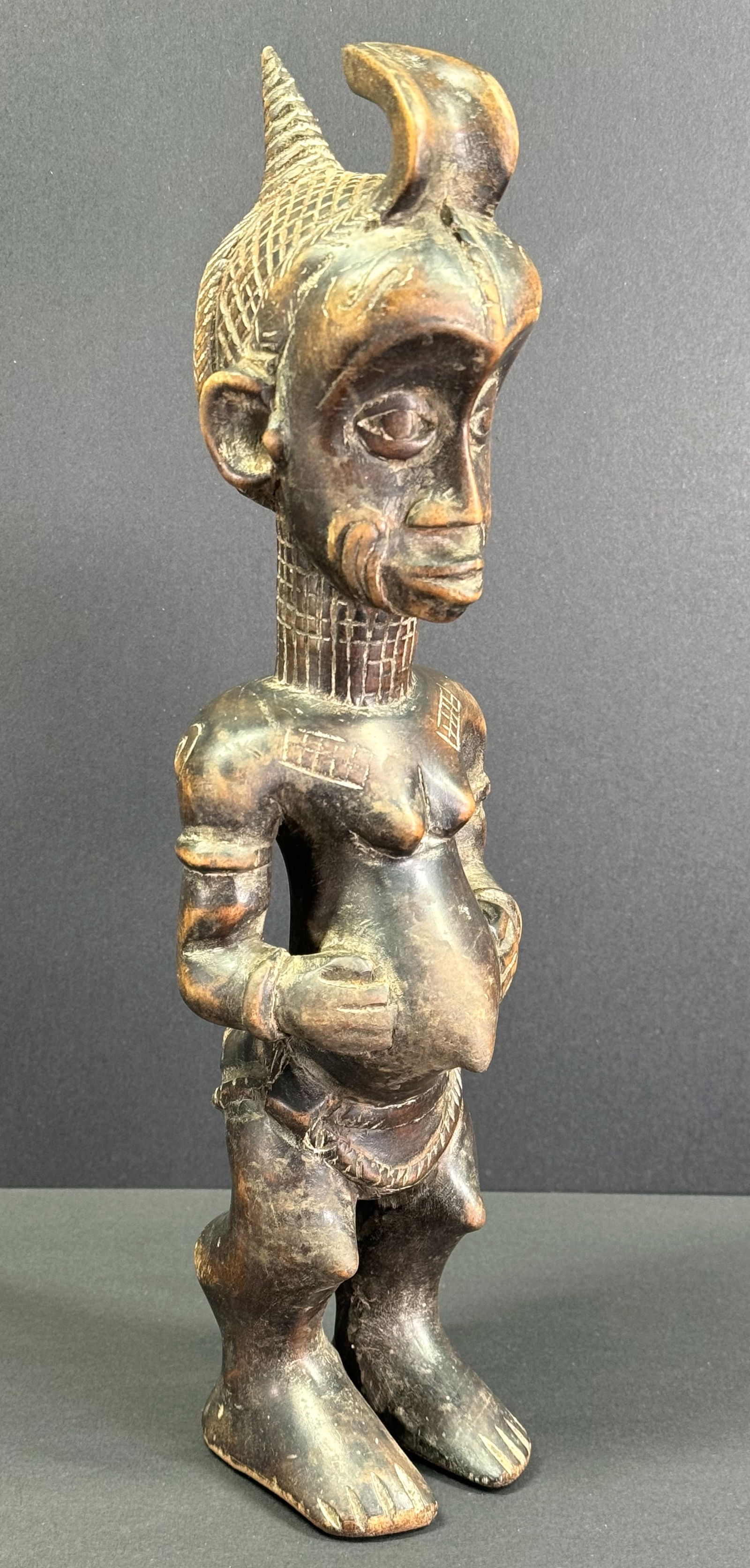 African Bena Luluwa Female Figure Mbulenga. Carved wood.: IN HOUSE FLAT SHIPPING & HANDLING COST WITHIN ALL THE U.S. : $20 To bypass LiveShipping, and use our In-House shipping service for $20 or shipping combined for multiple lots, please select “Arrange