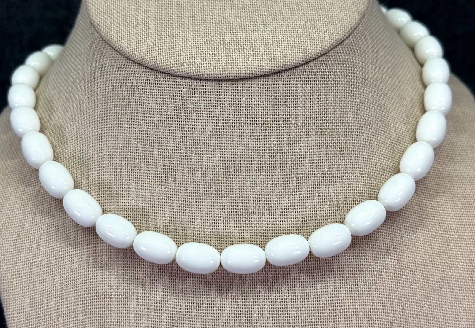 Vintage Monet style white plastic beaded necklace (1 of 4)