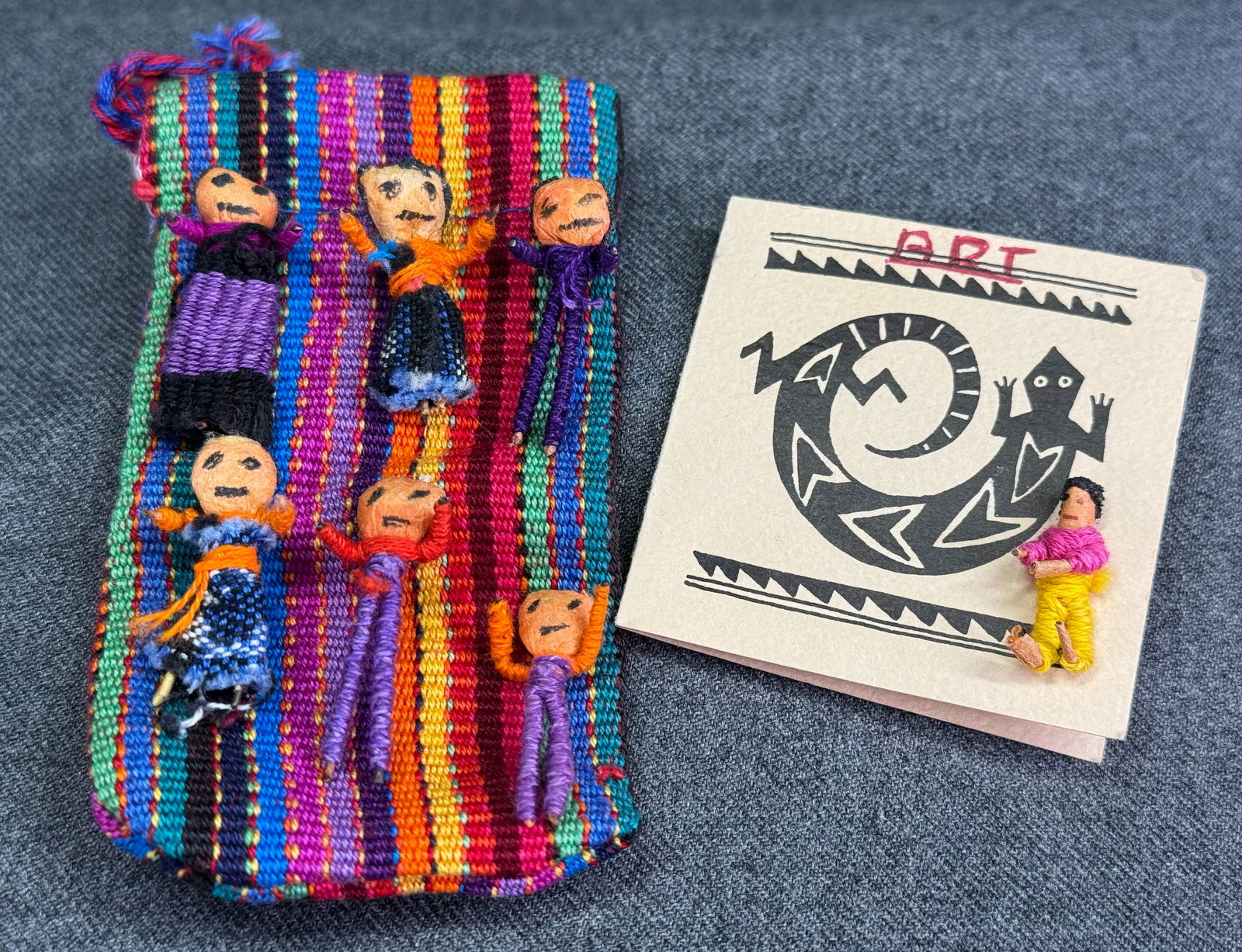 Guatemalan 6 worry dolls in drawstring bag & Mimbres Indians Southwest Memories cardboard card (1 of 7)