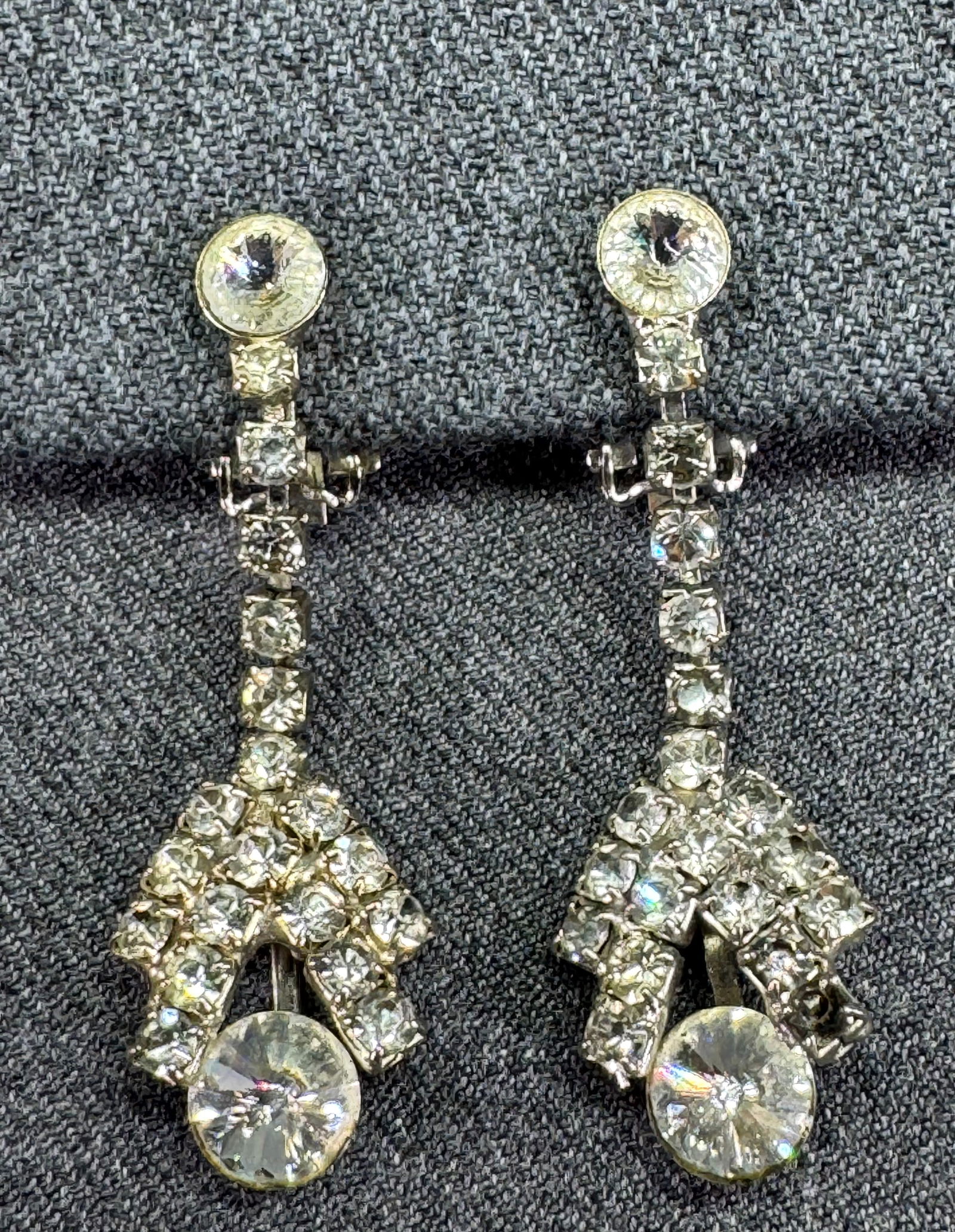 Vintage crystal silver-toned dangle clip on earrings (1 of 4)