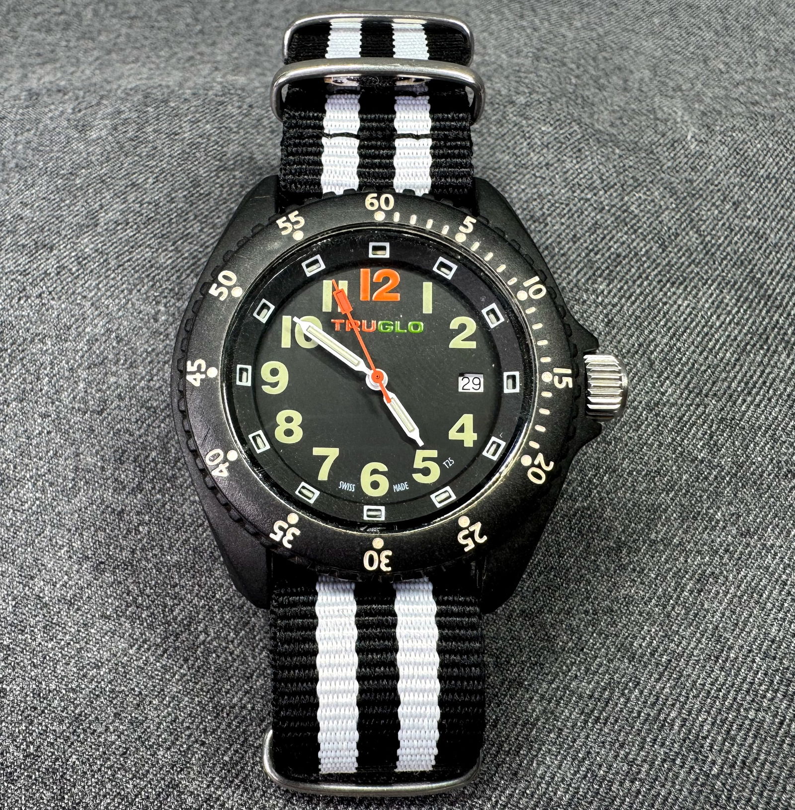 Swiss Made Truglo TG-H3 Quartz Watch.: IN HOUSE FLAT SHIPPING & HANDLING COST WITHIN ALL THE U.S. : $10 To bypass LiveShipping, and use our In-House shipping service for $10 or shipping combined for multiple lots, please select “Arrange