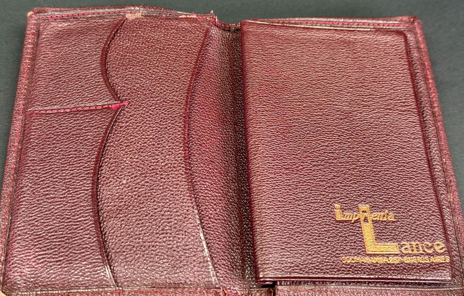 Vintage genuine grain leather brown small bifold wallet. (1 of 11)