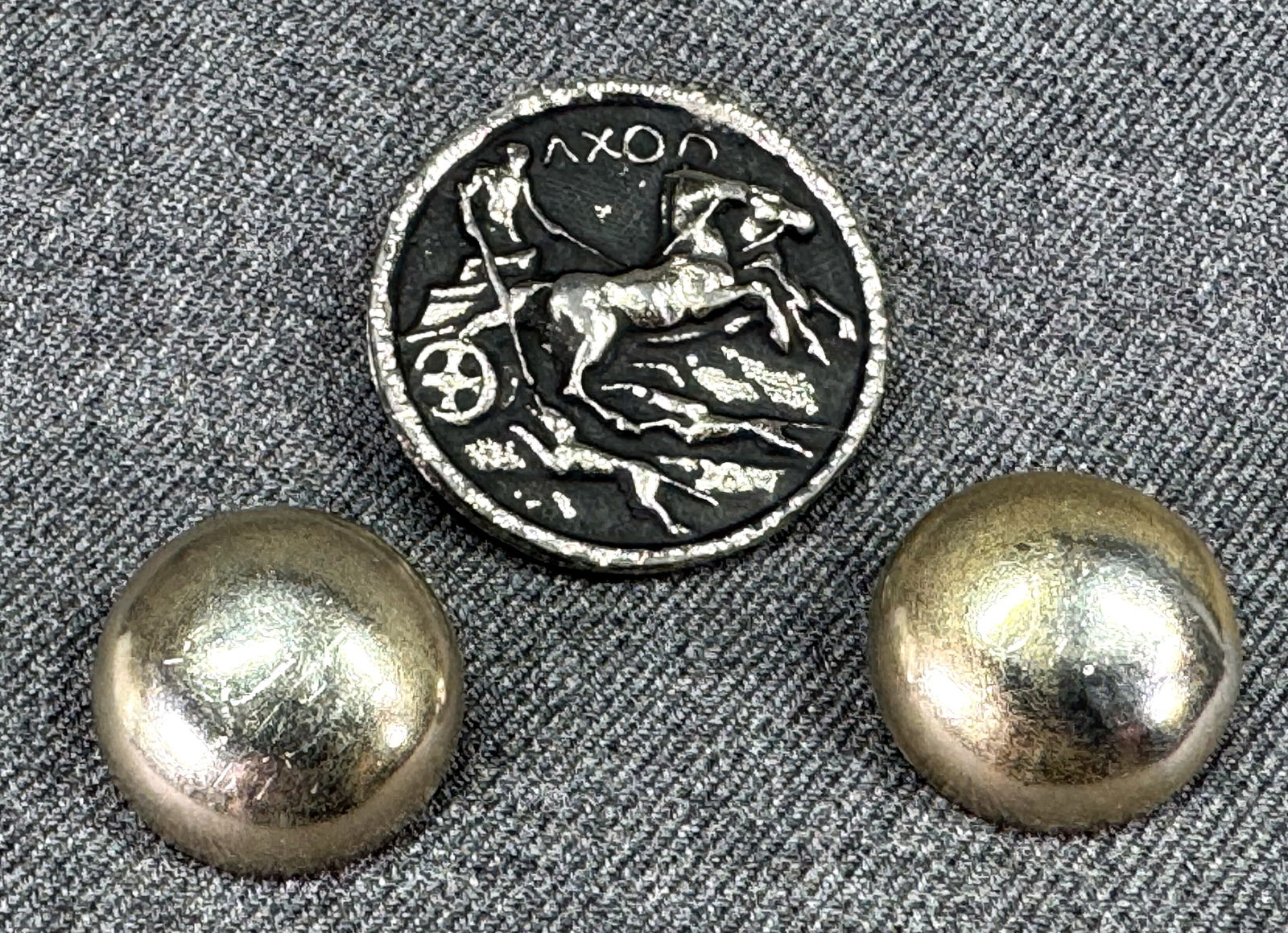 Vintage assorted black accents silver-toned Greek chariot & dome buttons.: IN HOUSE FLAT SHIPPING & HANDLING COST WITHIN ALL THE U.S. : $7 To bypass LiveShipping, and use our In-House shipping service for $7 or shipping combined for multiple lots, please select “Arrange Yo