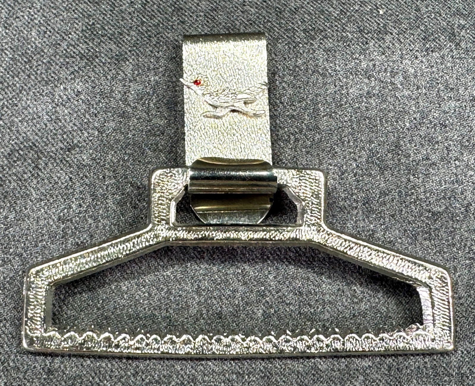 Vintage Southwestern crystal eye roadrunner square dancing silvertone belt clip towel holder (1 of 7)