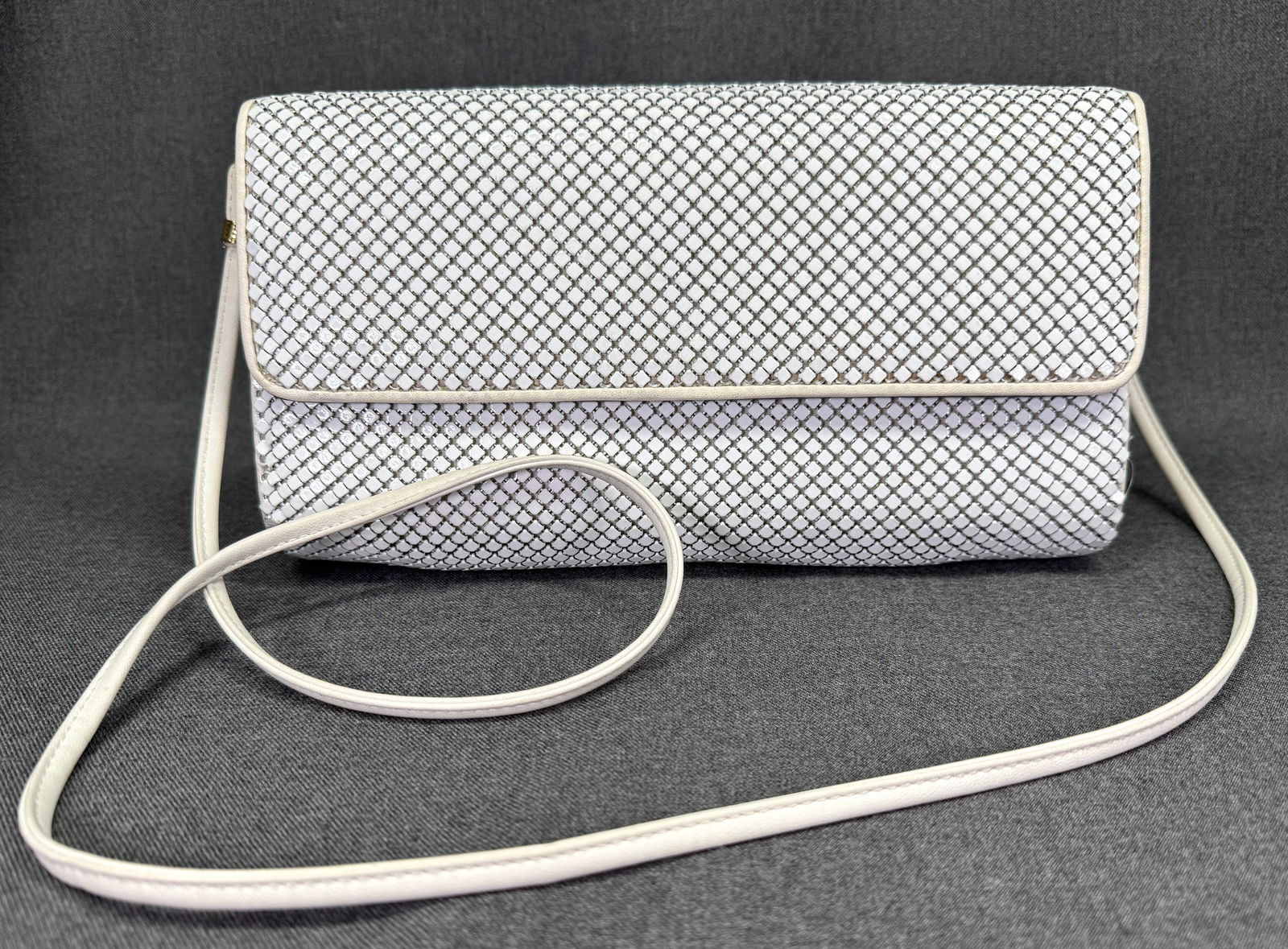 Vintage Whiting & Davis White Mesh Purse Clutch (1 of 11)