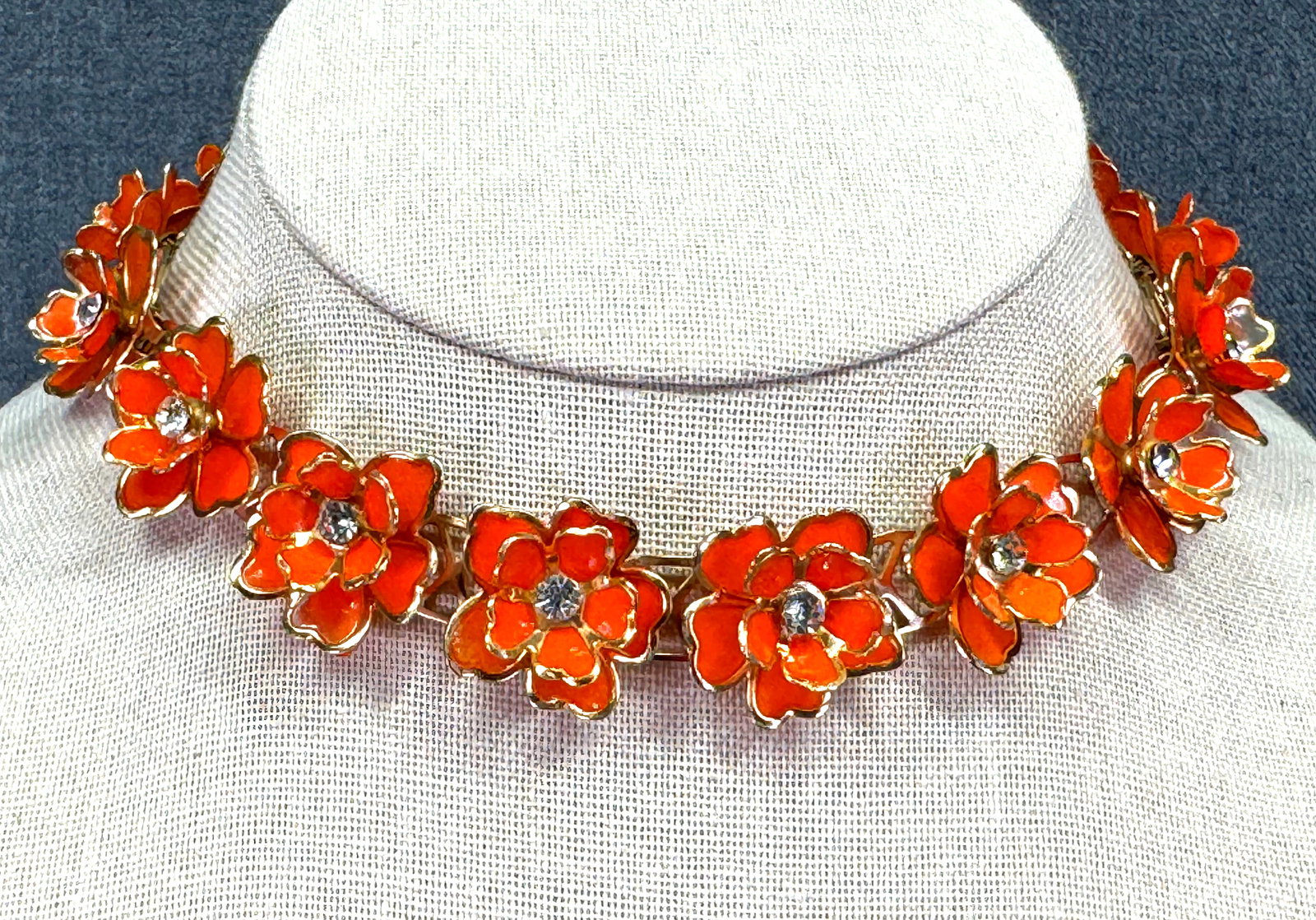 Vintage clear crystals tangerine celluloid gold-toned flowers collar necklace 1AQT (1 of 7)