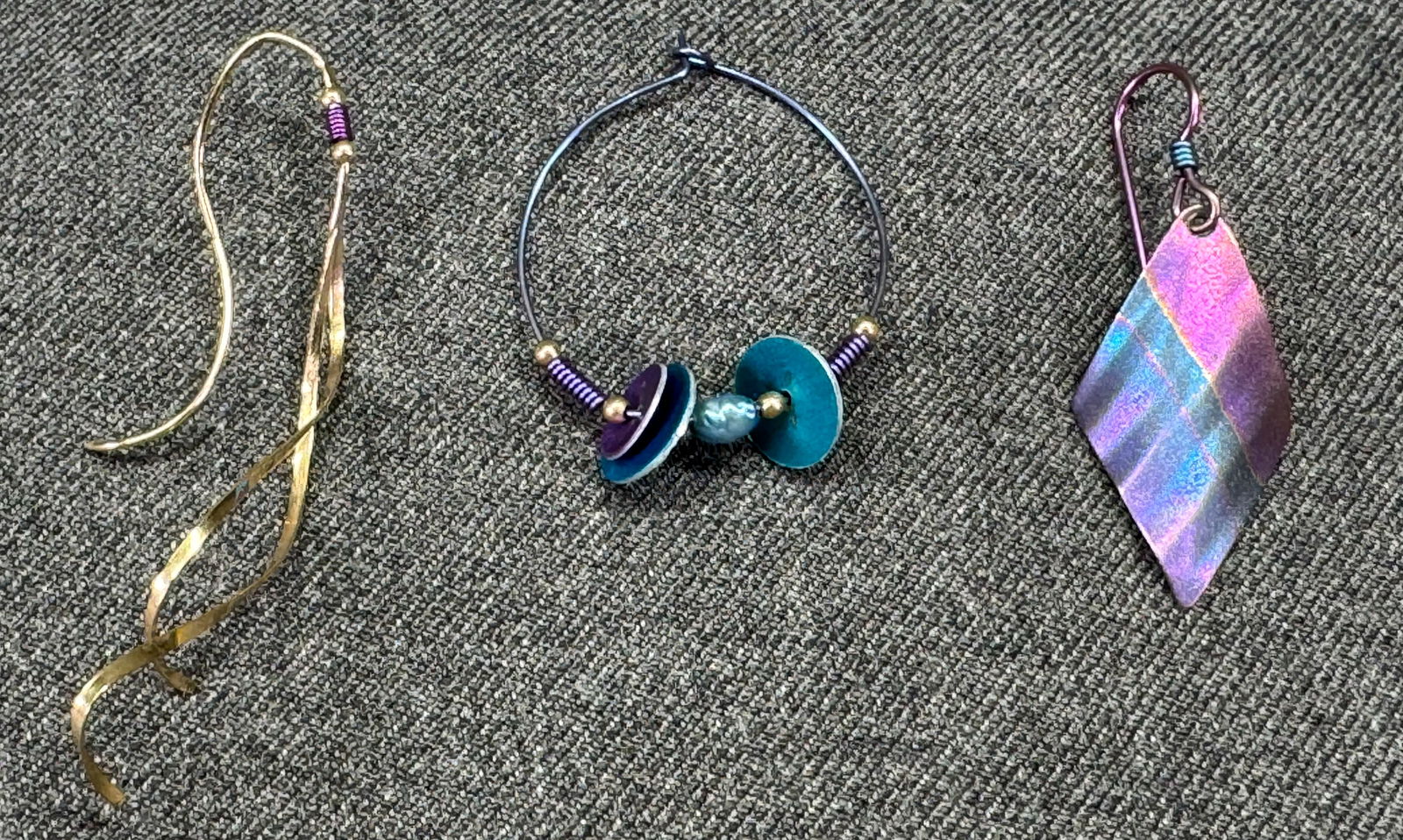 Vintage assorted rainbow niobium & other materials solo earrings. Lot of 3 (1 of 6)