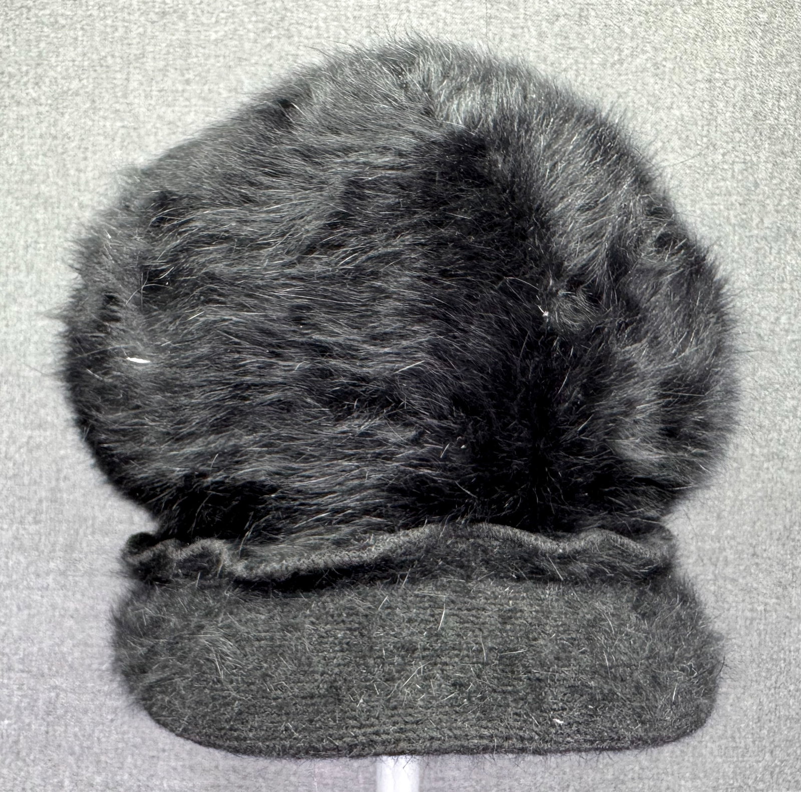 Vintage Suzanne Bettley of London black rabbit fur beanie hat. (1 of 8)
