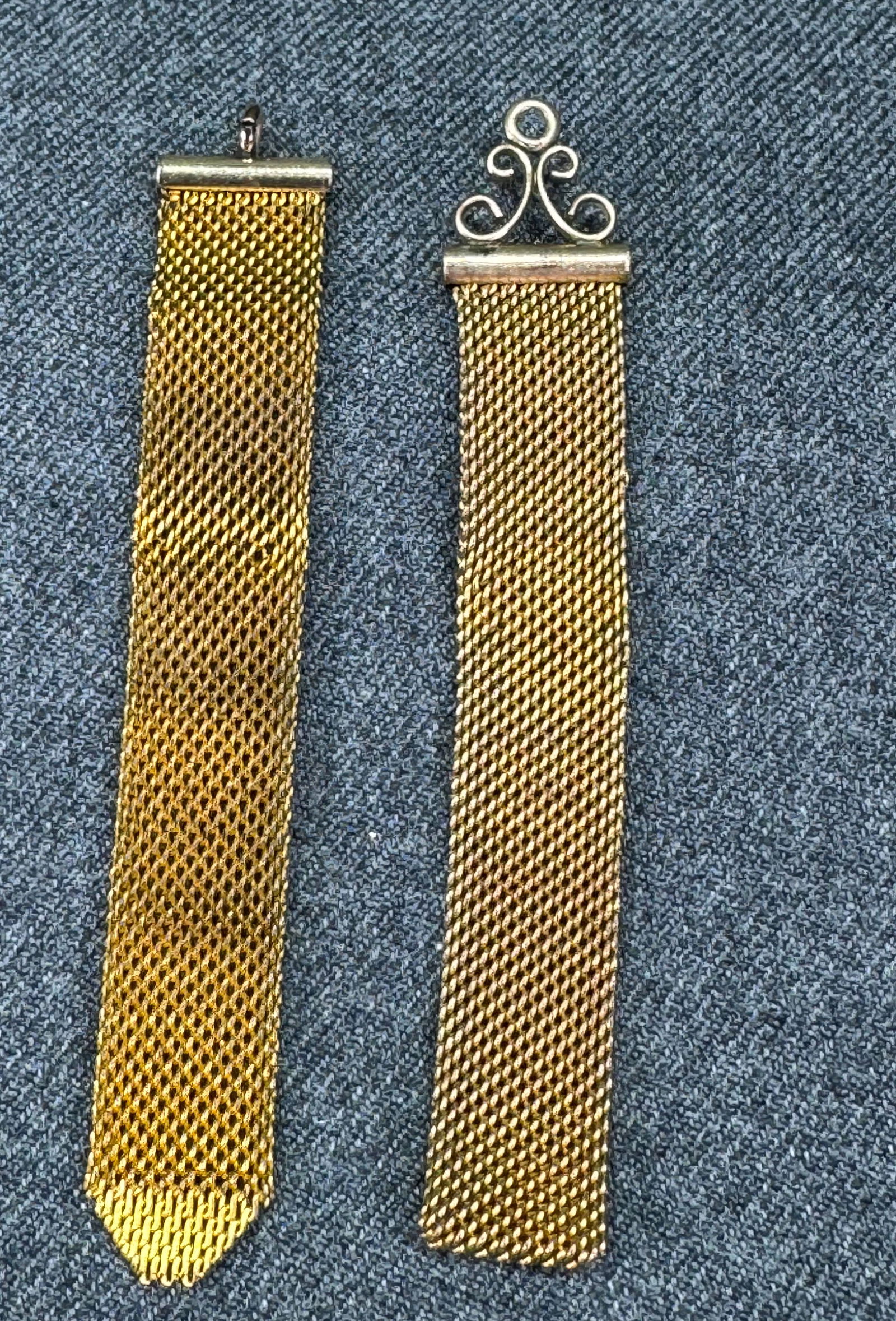 Antique pocket watch fob mesh chain. lot of 2: Antique pocket watch fob mesh chain. lot of 2. Unmarked. For measures please refer to the pictures taken with a measuring tape. Weight: 9 Grams. IN HOUSE FLAT SHIPPING & HANDLING COST WITHIN ALL THE U