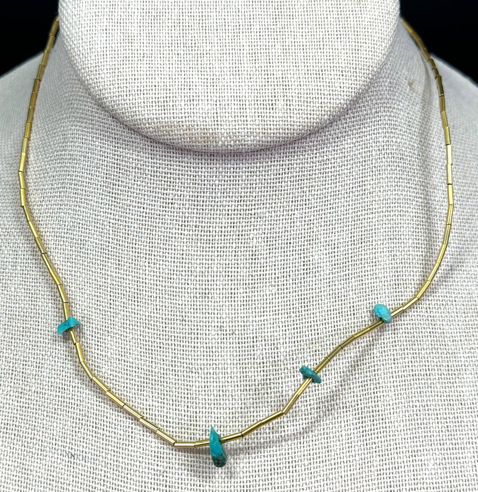 Vintage native american turquoise chips and liquid golden beaded choker necklace.: IN HOUSE FLAT SHIPPING & HANDLING COST WITHIN ALL THE U.S. : 7 To bypass LiveShipping, and use our In-House shipping service for 7 or shipping combined for multiple lots, please select “Arrange Your