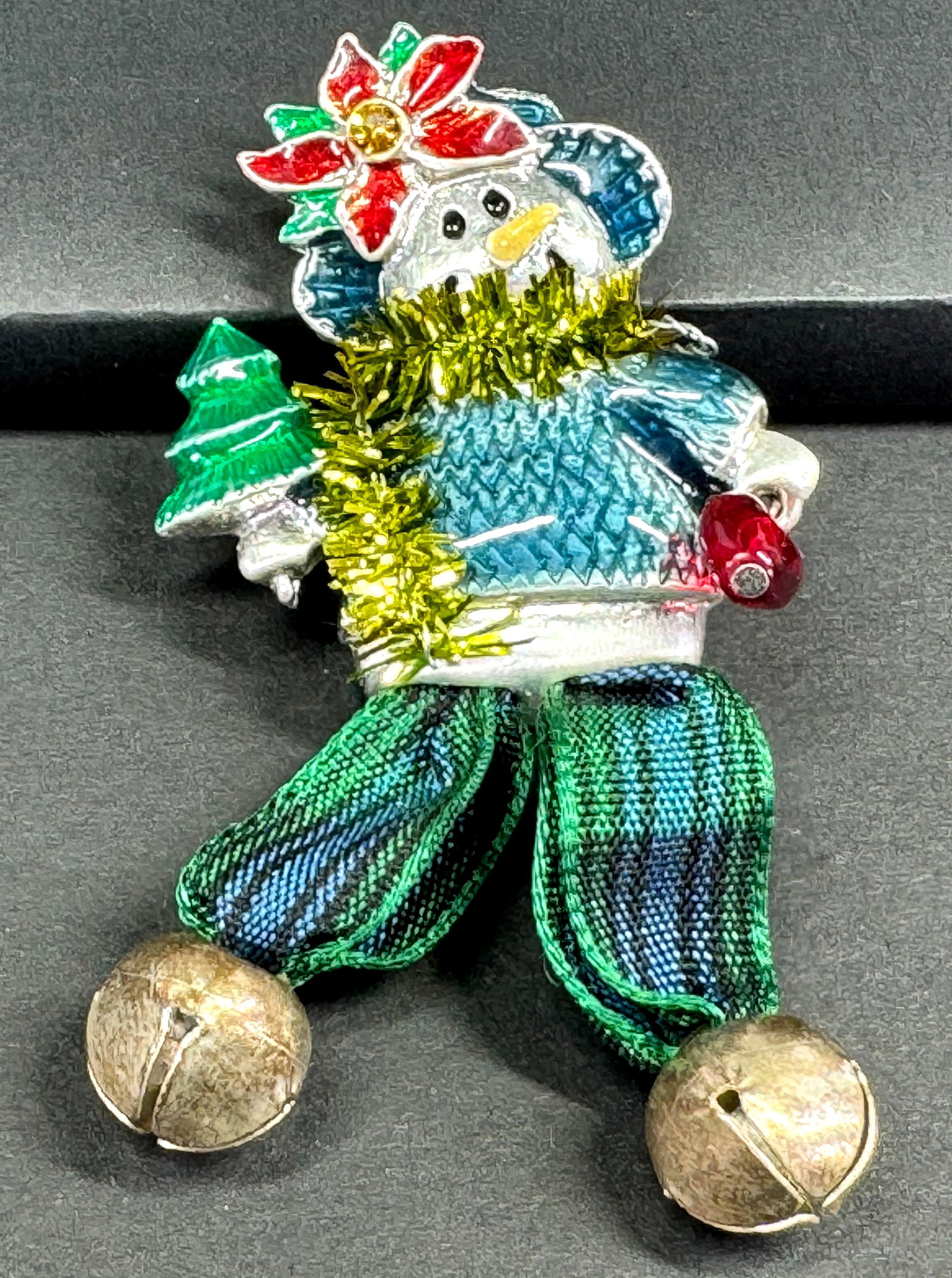 Vintage TC enamel silvertone metal ribbon & bells snowman pin brooch. (1 of 7)