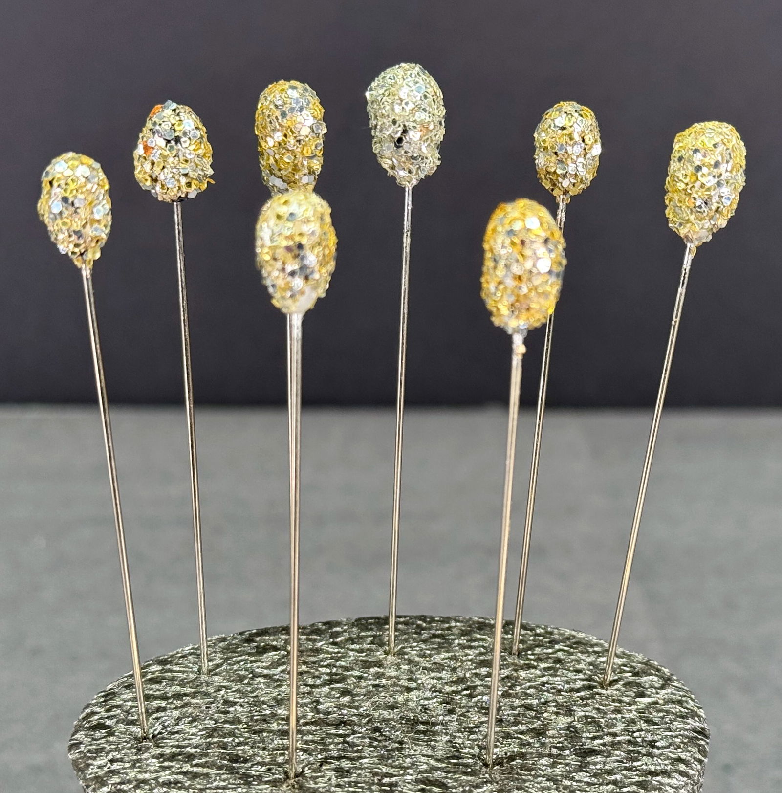 Vintage assorted silver glitter beads hat pins hatpins . Lot of 8: IN HOUSE FLAT SHIPPING & HANDLING COST WITHIN ALL THE U.S. : 7 To bypass LiveShipping, and use our In-House shipping service for 7 or shipping combined for multiple lots, please select “Arrange Your