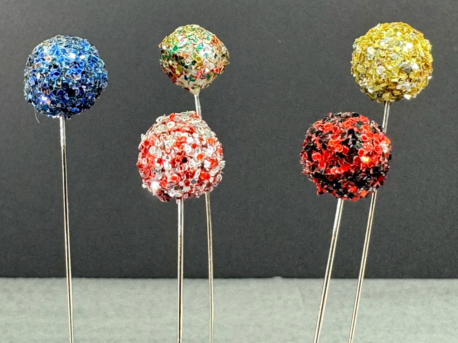 Vintage assorted colors glitter beads hat pins hatpins . Lot of 5: IN HOUSE FLAT SHIPPING & HANDLING COST WITHIN ALL THE U.S. : 7 To bypass LiveShipping, and use our In-House shipping service for 7 or shipping combined for multiple lots, please select “Arrange Your