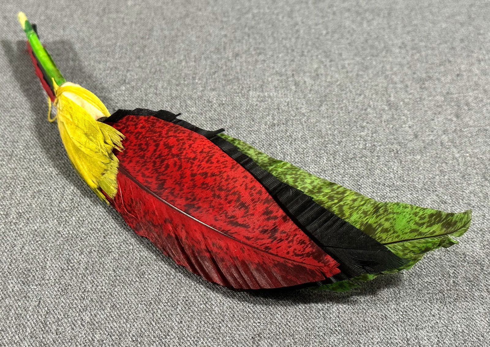 Vintage / Antique millinery color feathers applique: IN HOUSE FLAT SHIPPING & HANDLING COST WITHIN ALL THE U.S. : 7 To bypass LiveShipping, and use our In-House shipping service for 7 or shipping combined for multiple lots, please select “Arrange Your