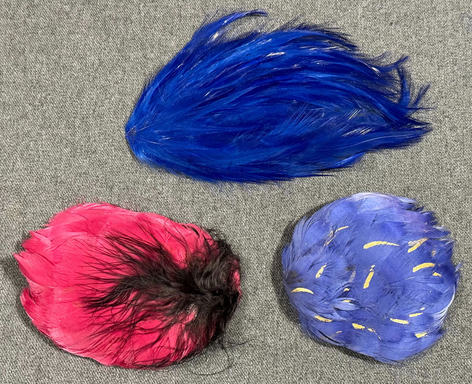 Vintage / Antique millinery assorted color feathers appliques: IN HOUSE FLAT SHIPPING & HANDLING COST WITHIN ALL THE U.S. : 7 To bypass LiveShipping, and use our In-House shipping service for 7 or shipping combined for multiple lots, please select “Arrange Your