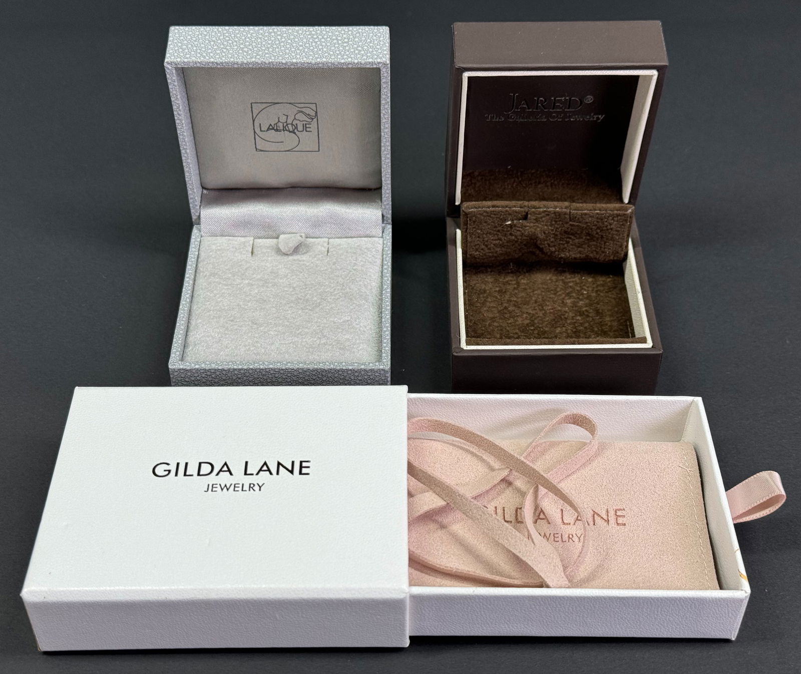 Vintage Lalique, Jared & Gilda Lane jewelry boxes.: IN HOUSE FLAT SHIPPING & HANDLING COST WITHIN ALL THE U.S. : 9 To bypass LiveShipping, and use our In-House shipping service for 9 or shipping combined for multiple lots, please select “Arrange Your